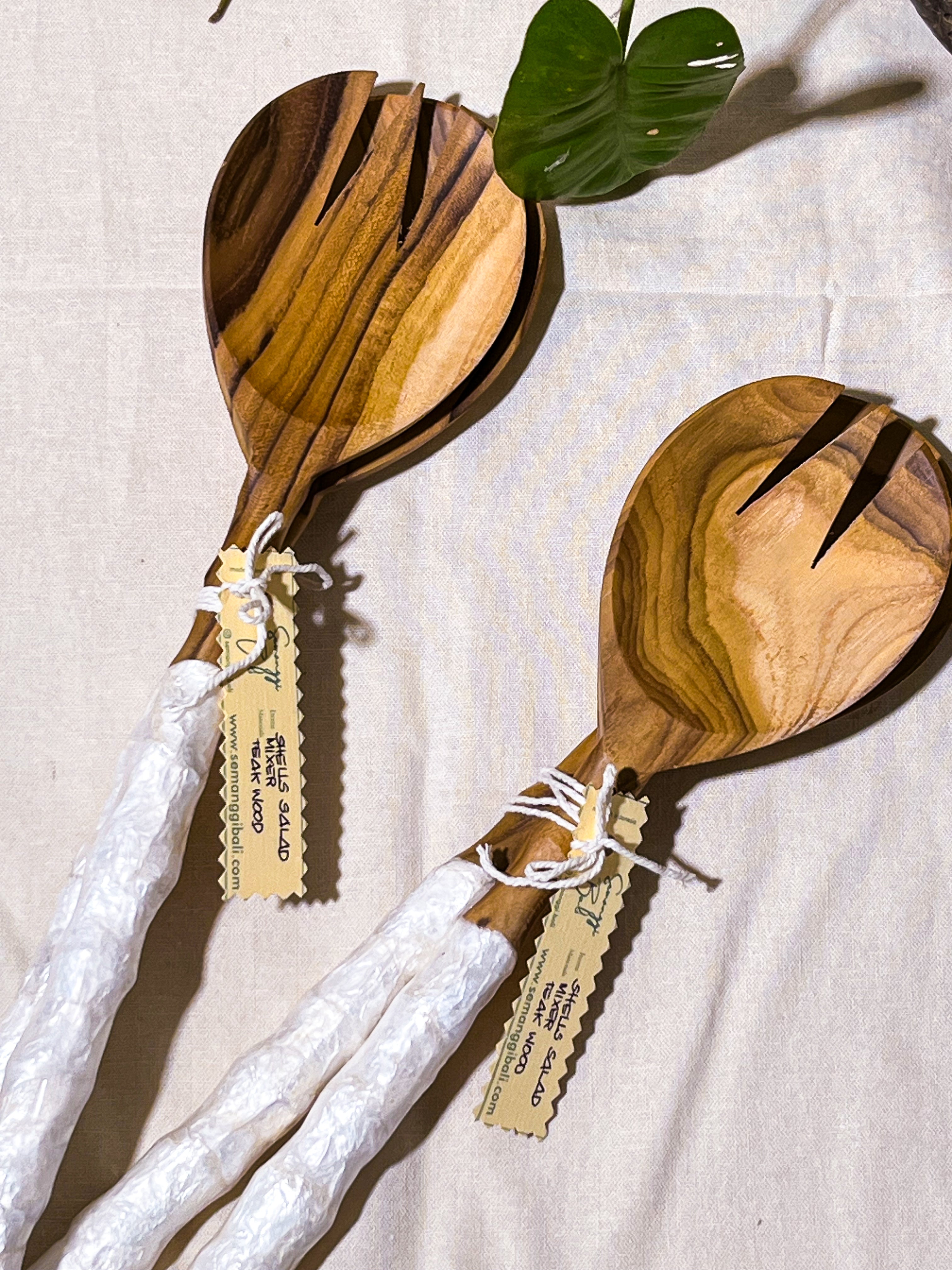 Wooden Salad Mixer with Shells