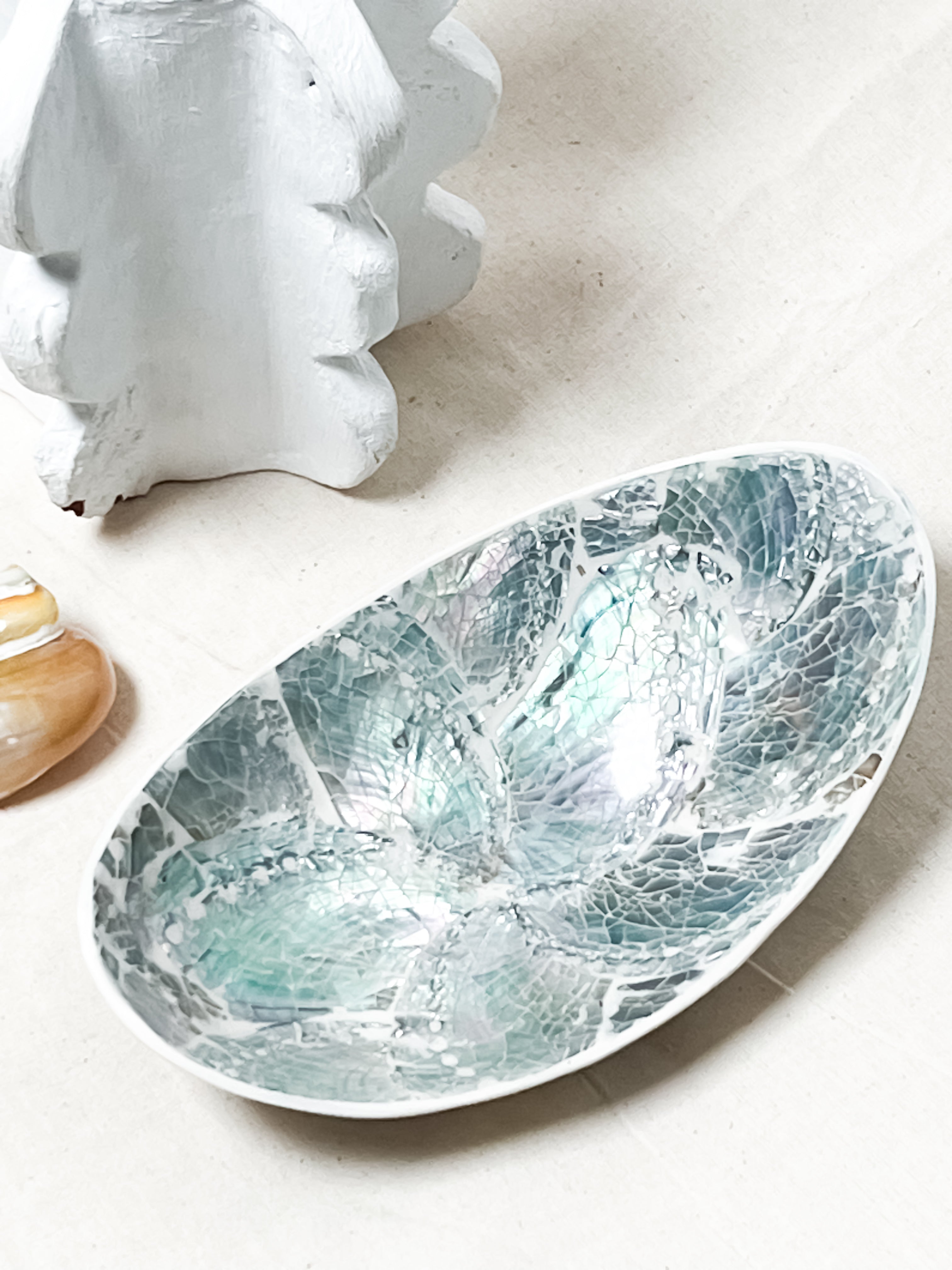 Hydra Oval Shells Table Top Decorated