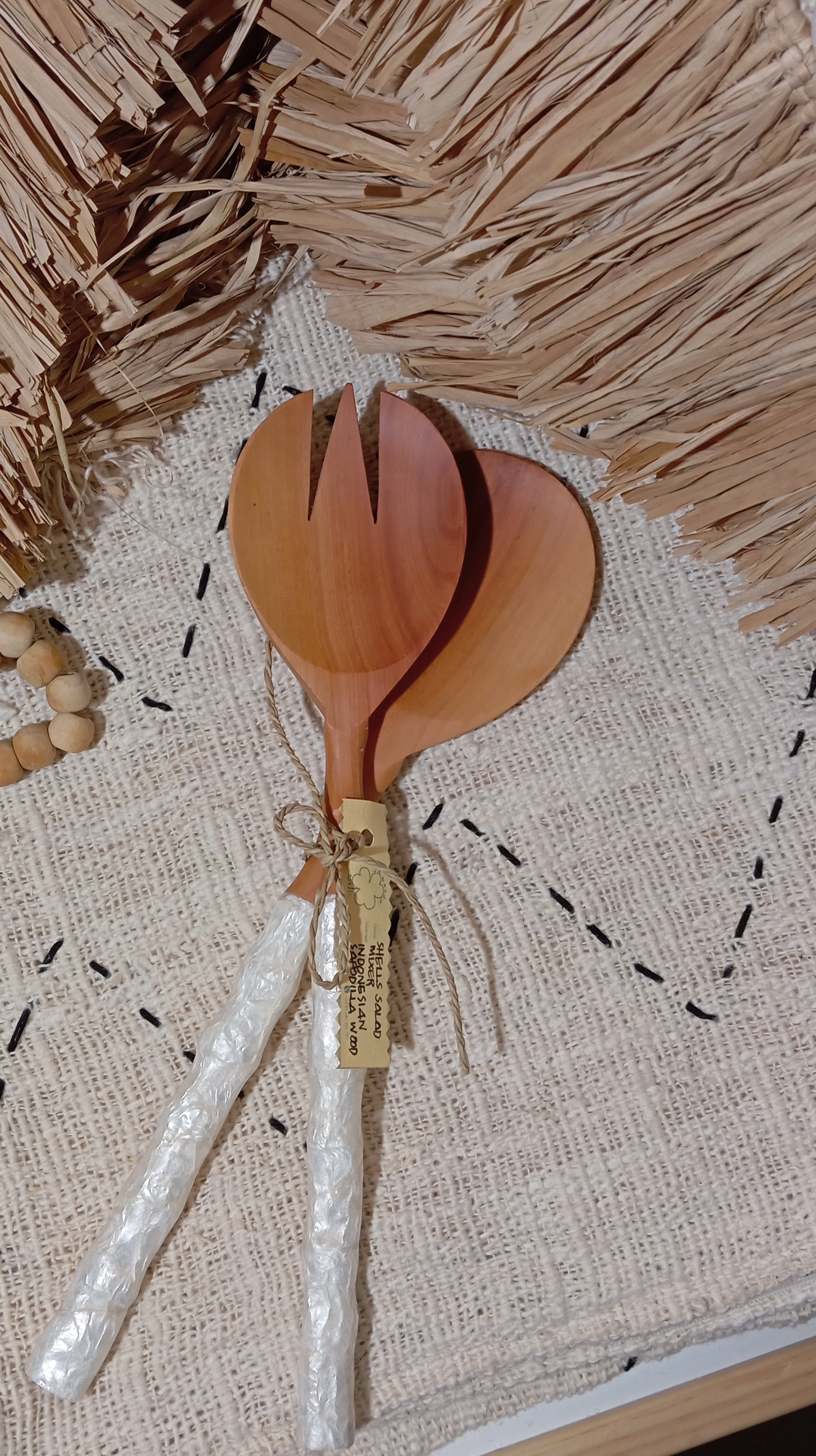Wooden Salad Mixer with Shells
