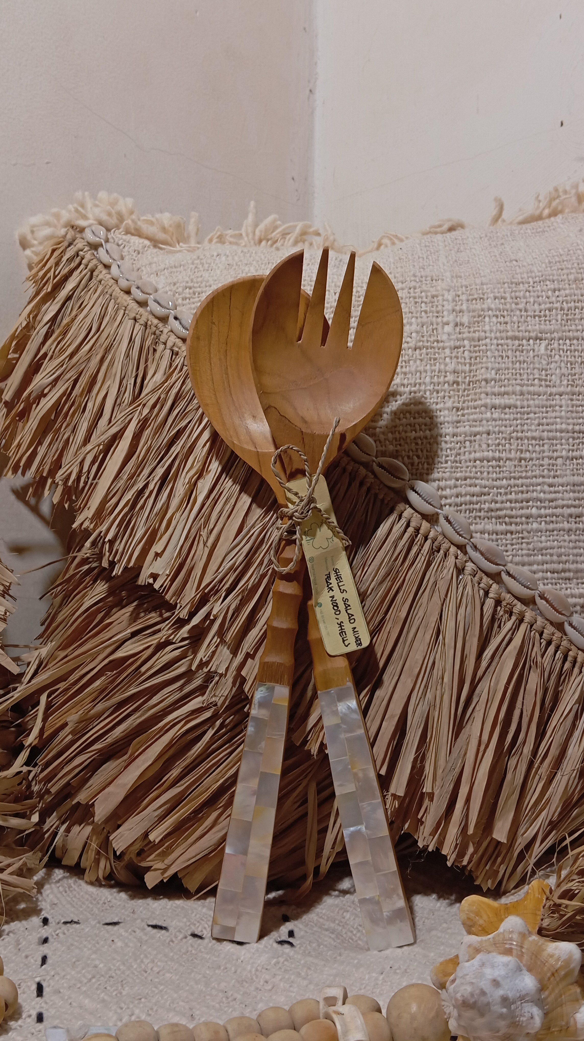 Wooden Salad Mixer with Shells