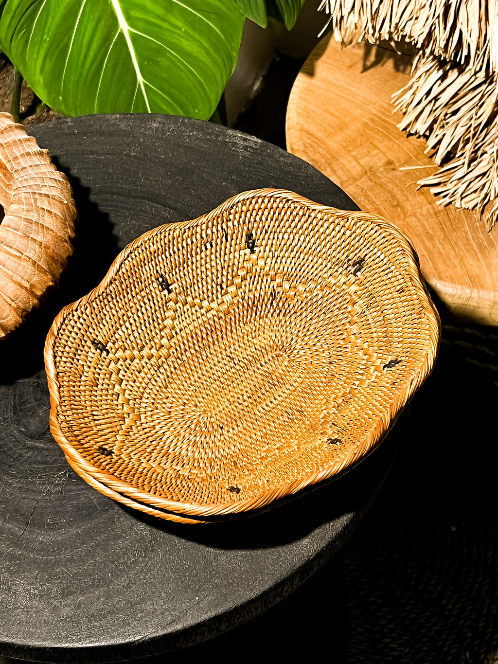 Roi Rattan Fruit Basket