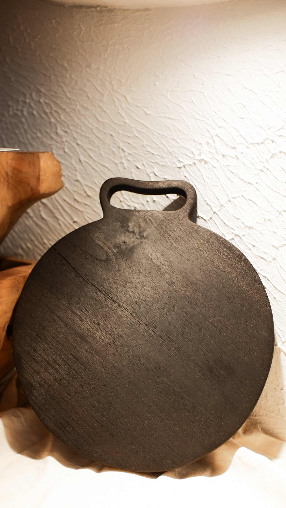 Wooden Round Cutting Board Black