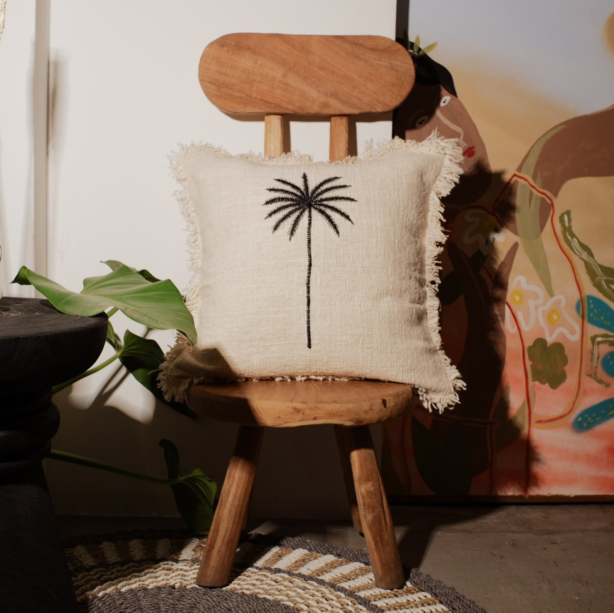 Black Simply Palm Cushion Cover
