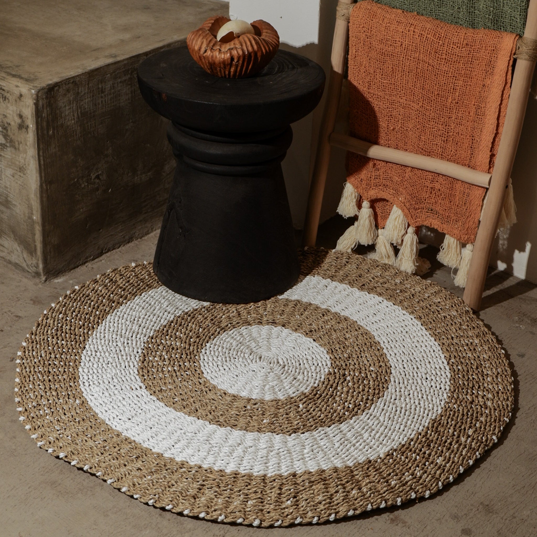 Natural Round Rug 100 × 100 cm