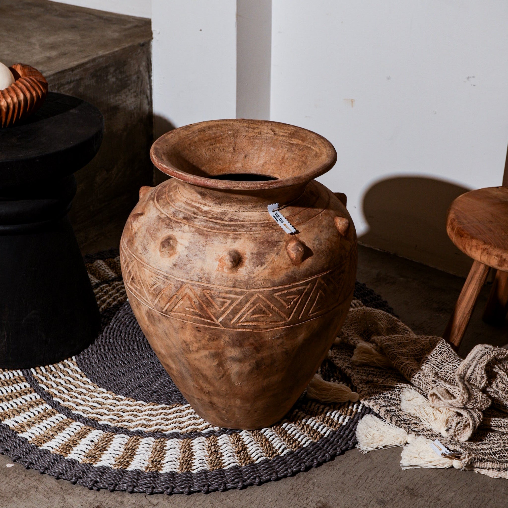 Rustic Pottery Vase Large Joyo