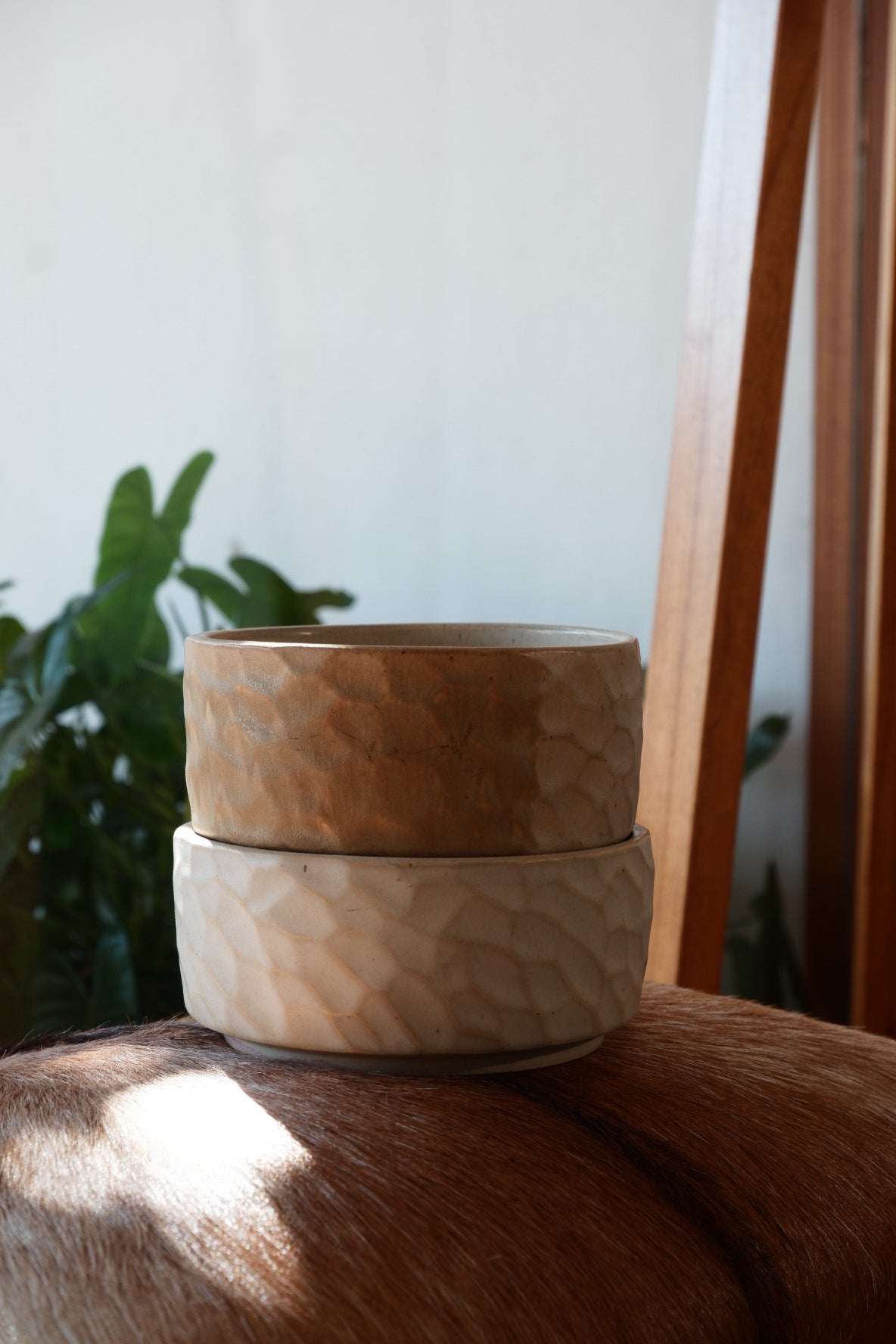 Ceramic Round Bowl with Curved