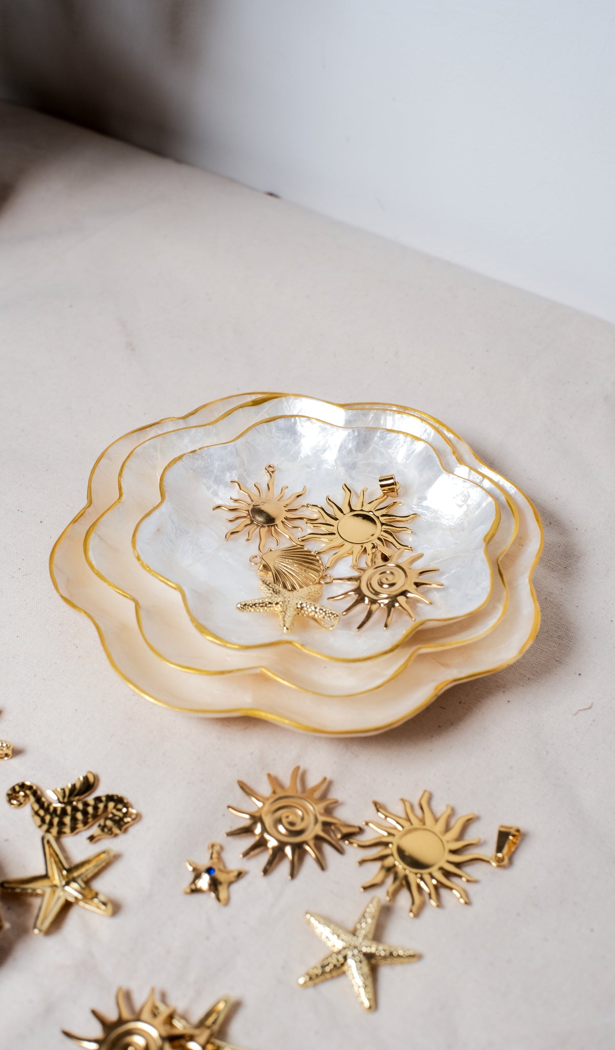 Flowers Shells Jewelry Tray