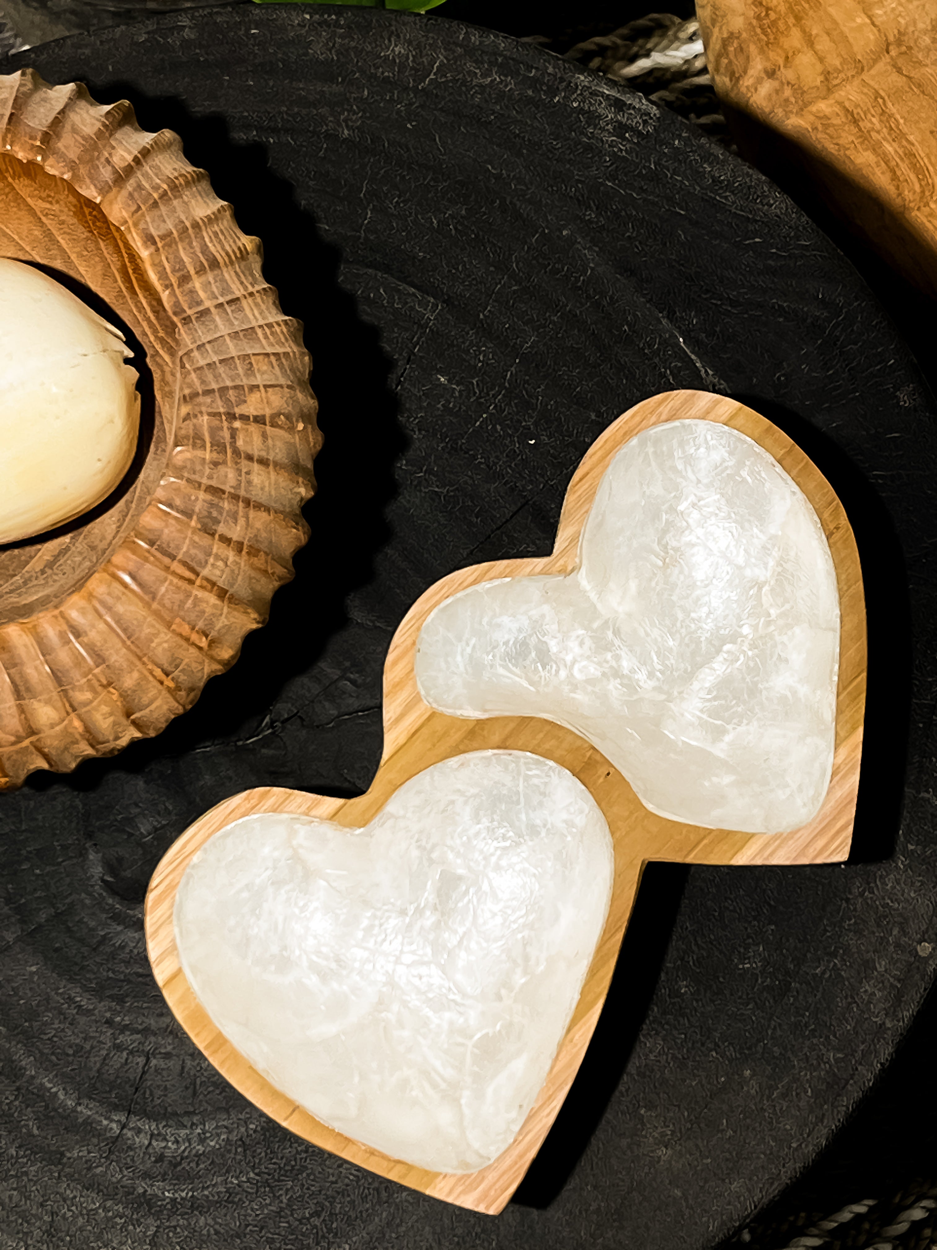 Twin of Love Wooden Decorative Bowl with Seashells Coating