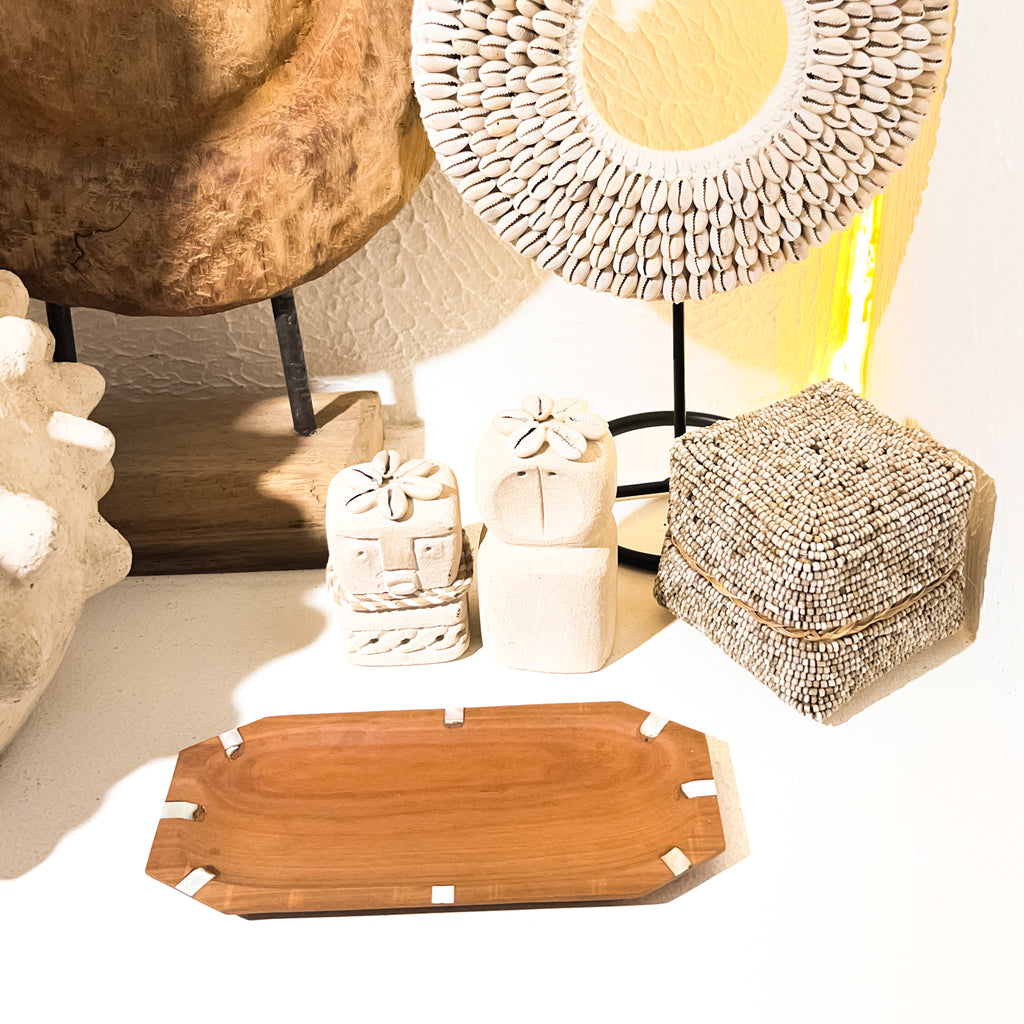 Chizu Wooden Decorative Tray with Sea Shells