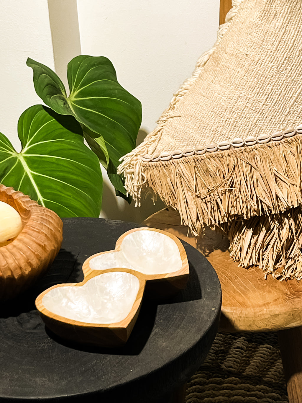 Twin of Love Wooden Decorative Bowl with Seashells Coating